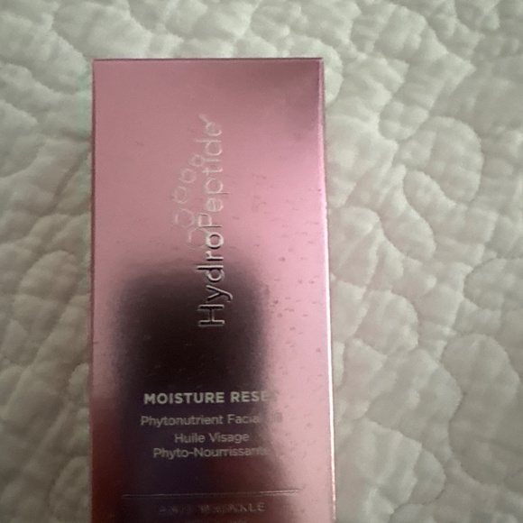 Facial oil - Picture 1 of 1